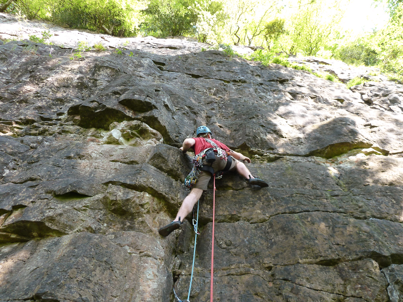 Limestone Climbing in the South West MasterPlan Mountaineering