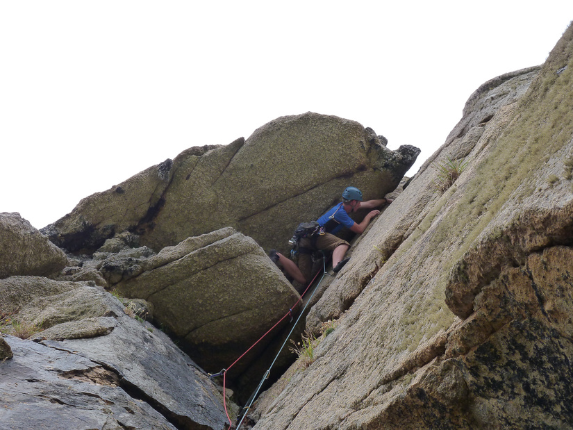 Me attempting the airy top pitch of Thin Wall Special (E1 5b)