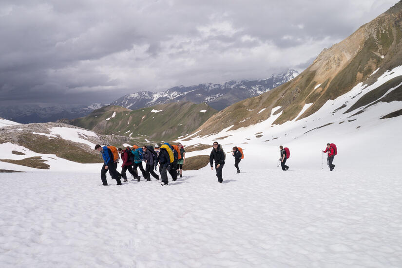 Walking up to the Col de la Liesse in the snow