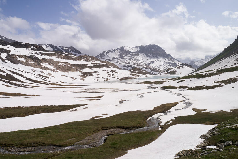 View down the Vallon de la Leisse