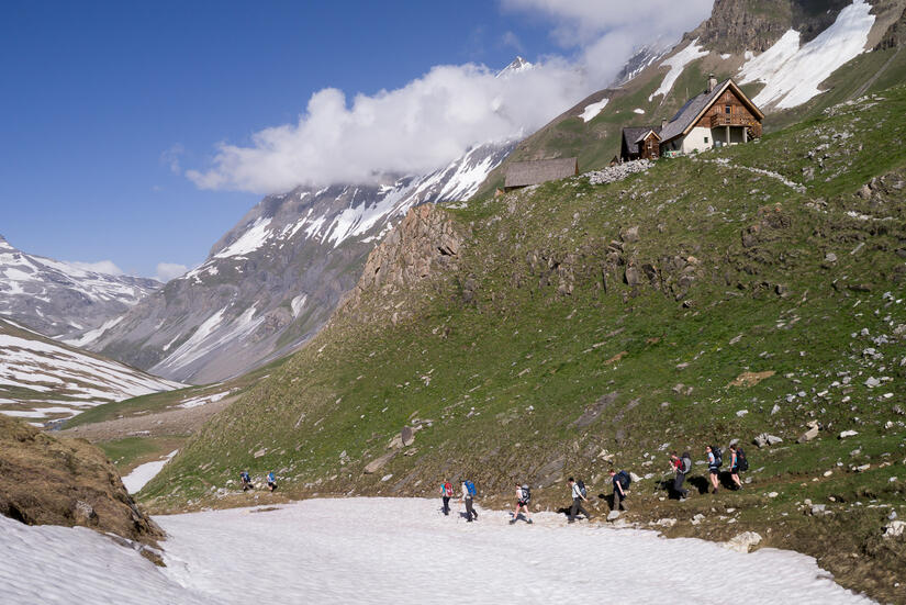 Walking away from the Refuge de la Leisse