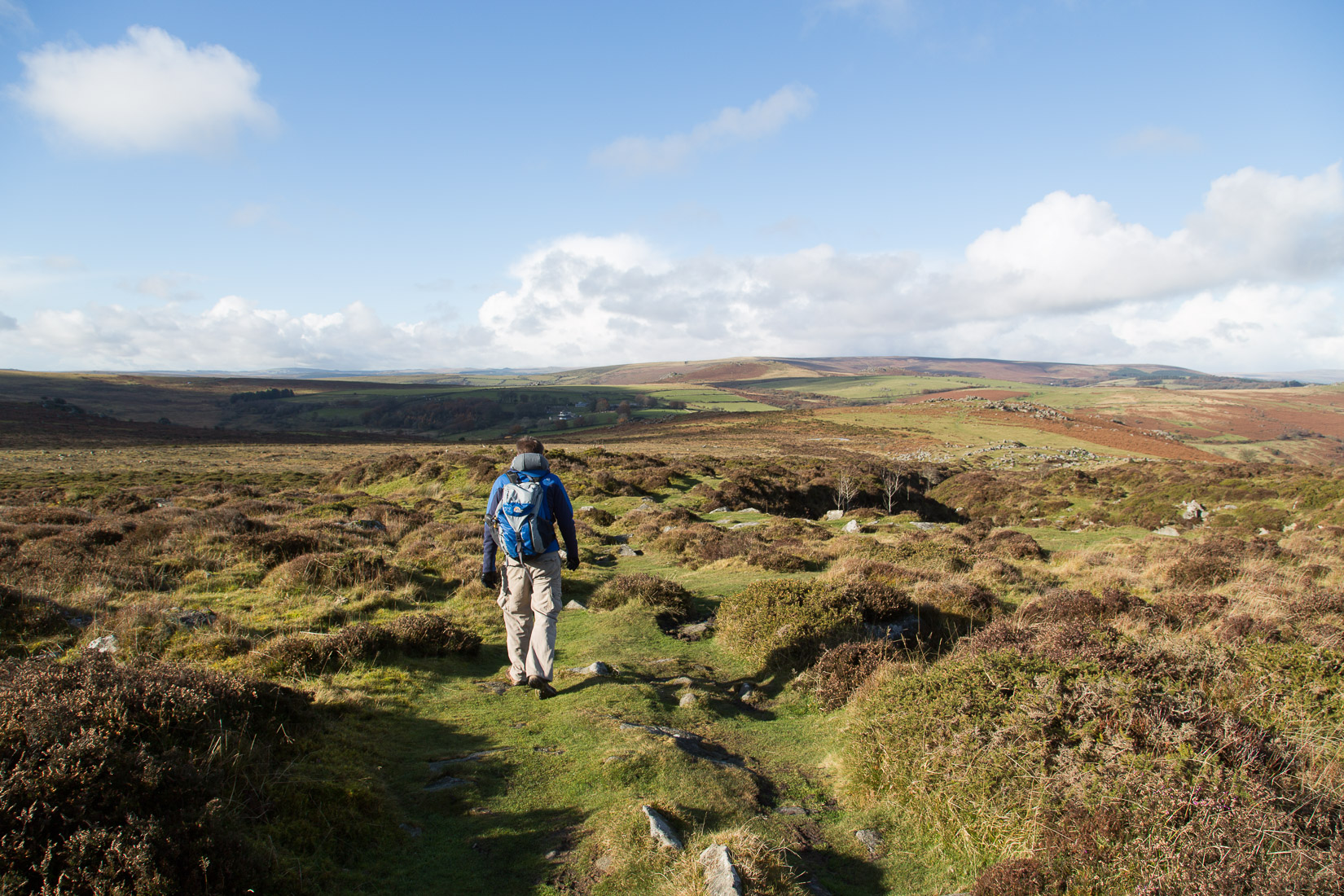 Walking over to Hound Tor