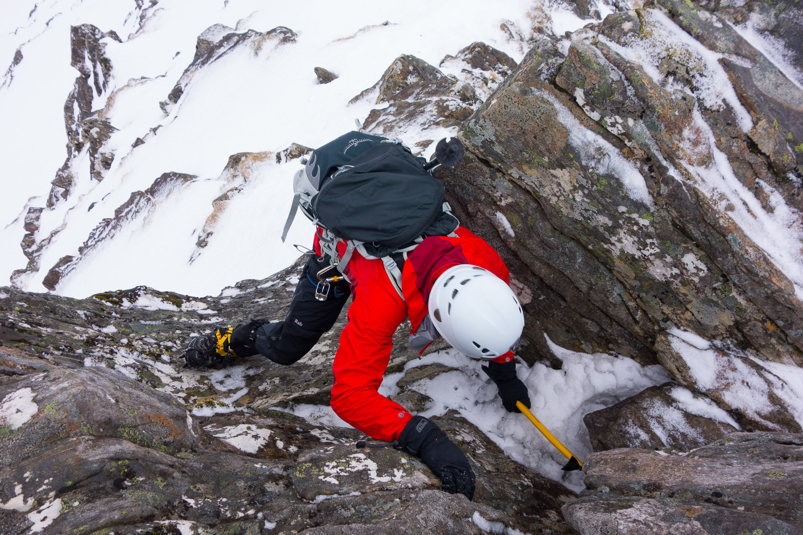 An awkward step on the Forcan Ridge