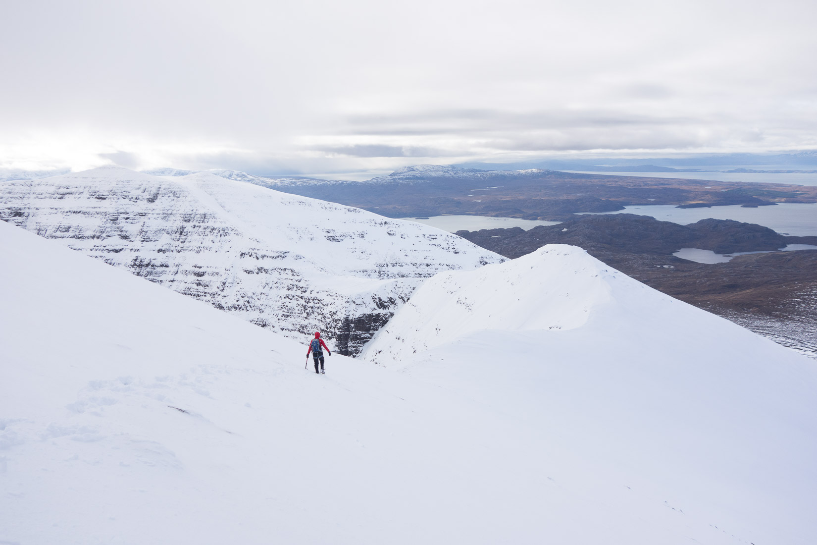 Descending down from Sgurr Mhor