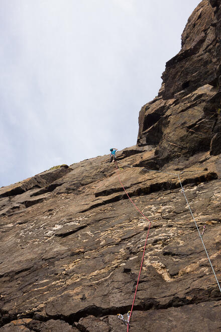 Nick eyeing up the bold corner on Thane