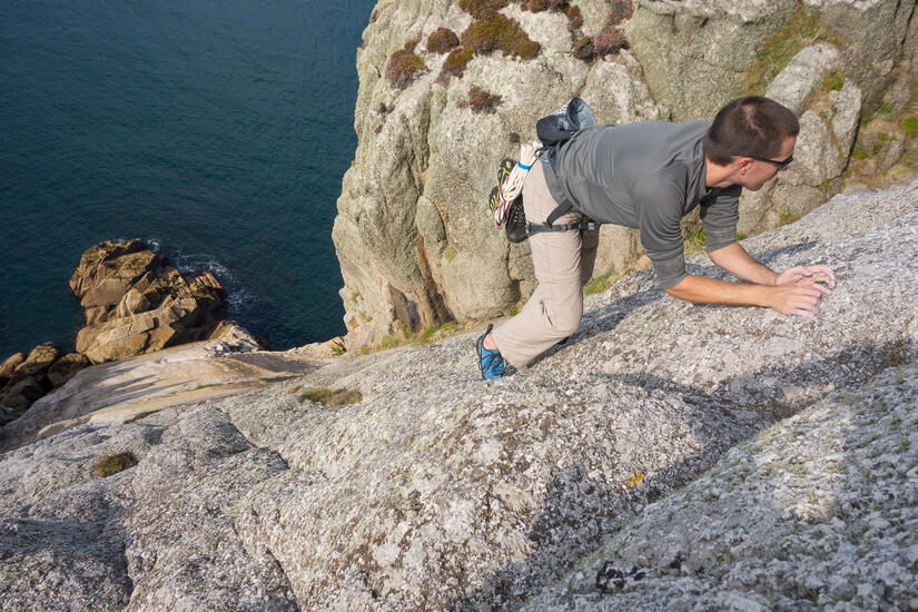 Serious exposure on the traverse at the top of the Devil's Slide