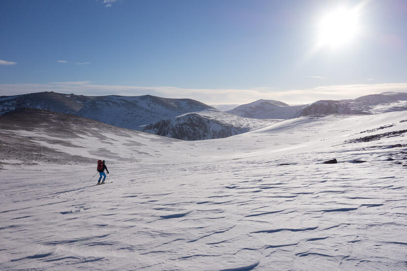 Enjoyable descent into Coire Raibeirt