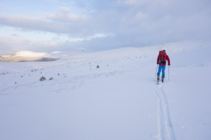 Skinning accross to the ski station