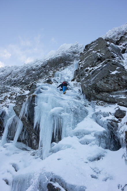 Soloing the initial easy pitches