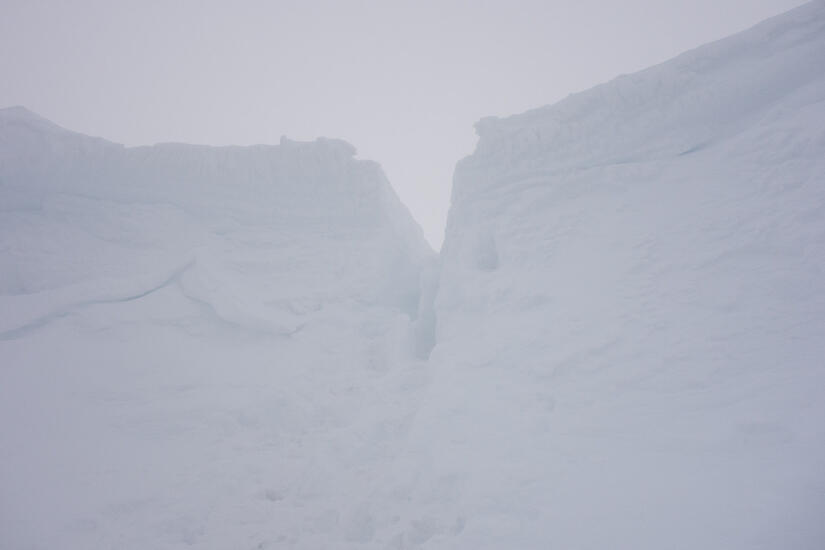 Slot in the number 4 gully cornice