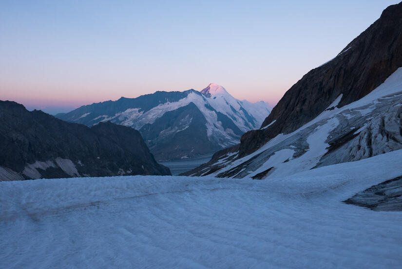 Alpinglow on the Aletschhorn