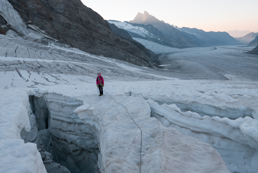 Large crevasses on the Jungfraufirn