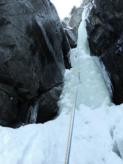 Wonderful ice climbing up the chimney