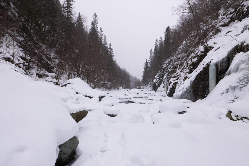 Atmospheric Gorge