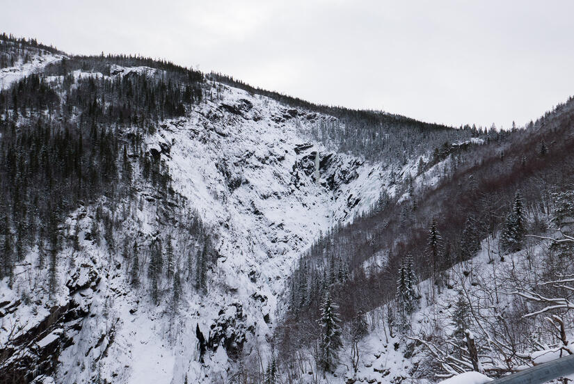 View up into upper gorge