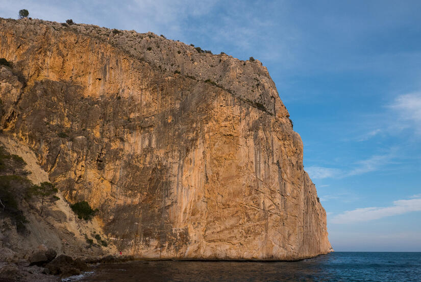 Impressive cliff