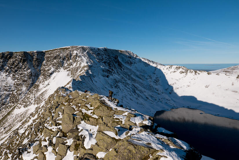 Unprepared people on Striding Edge